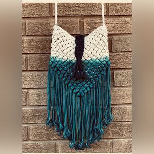 STREET LEVEL OMBRÉ CROCHET MACRAME BOHEMIAN STYLE CROSSBODY BAG